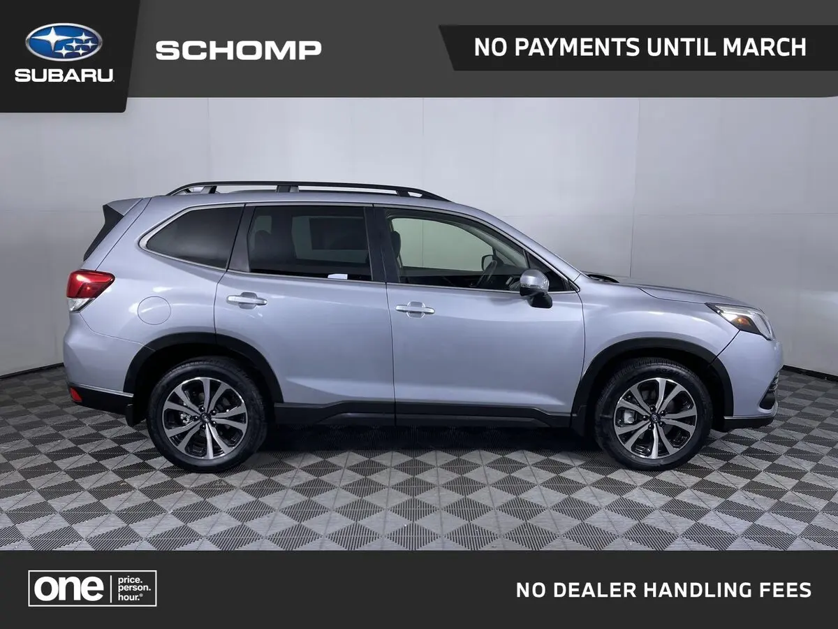 2022 Subaru Forester Limited's photo