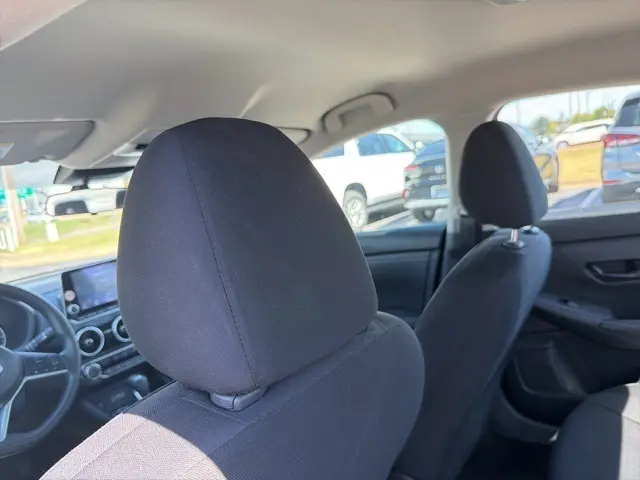 2024 Nissan Sentra SV photo 8