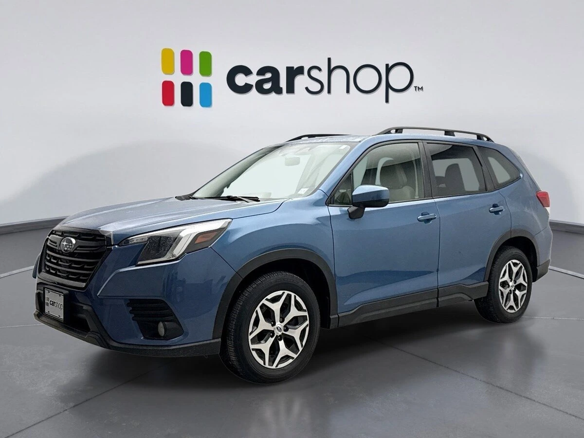 2023 Subaru Forester Premium's photo