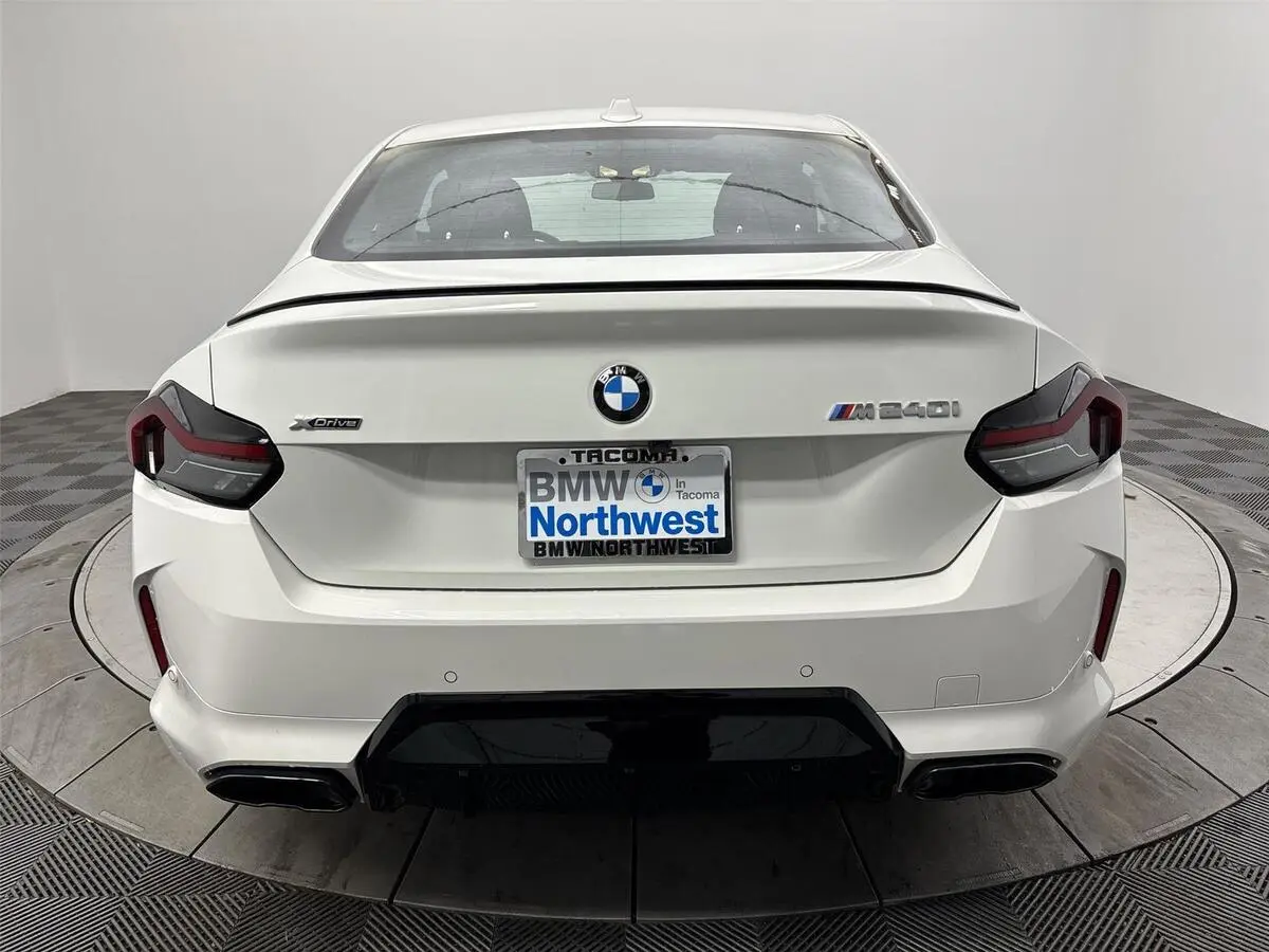 2026 Bmw M240i xDrive photo 3