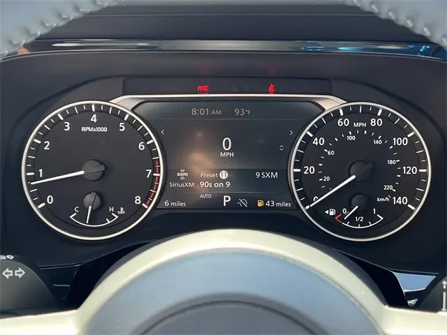 2025 Nissan Pathfinder SV photo 13