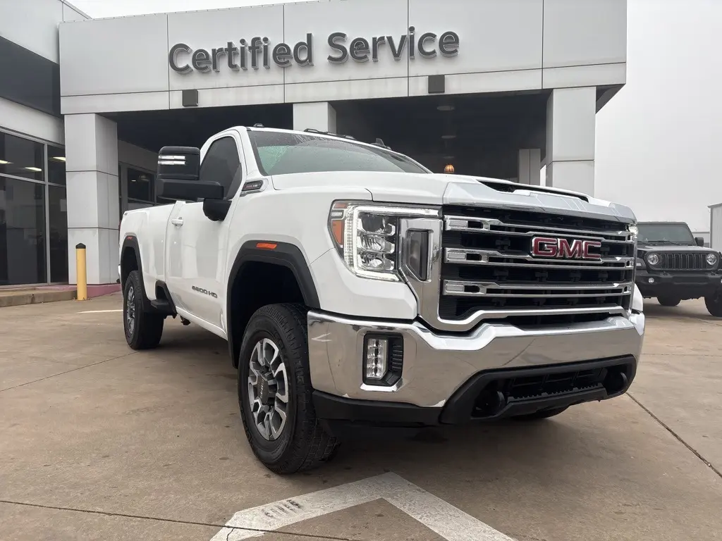 2022 GMC Sierra 2500HD SLE's photo