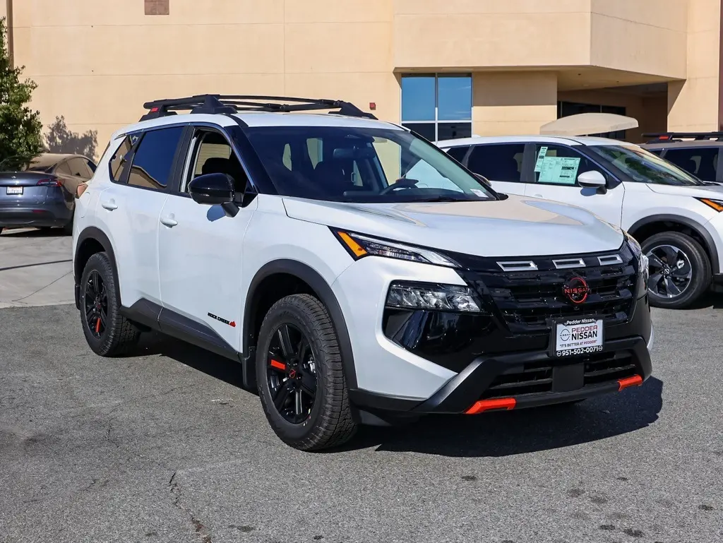 2026 Nissan Rogue Rock Creek's photo