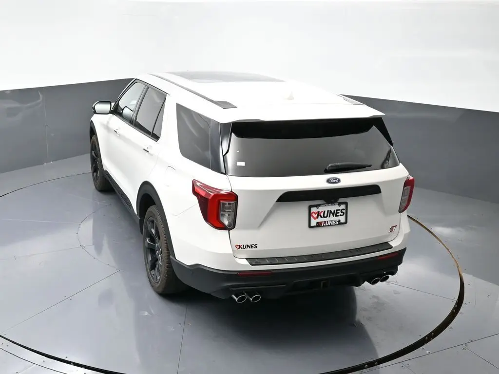 2021 Ford Explorer ST photo 33