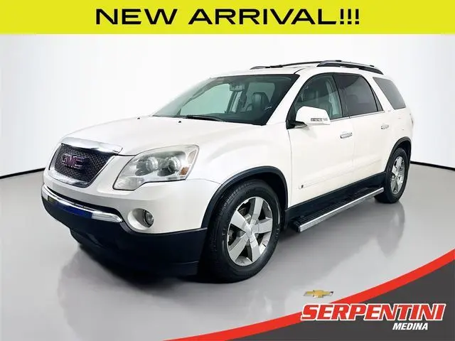 2009 GMC Acadia SLT2's photo