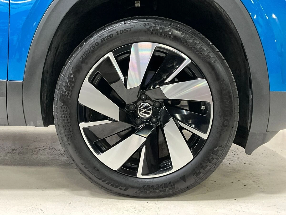 2024 Volkswagen Atlas Cross Sport SE w/Tech - Photo 12