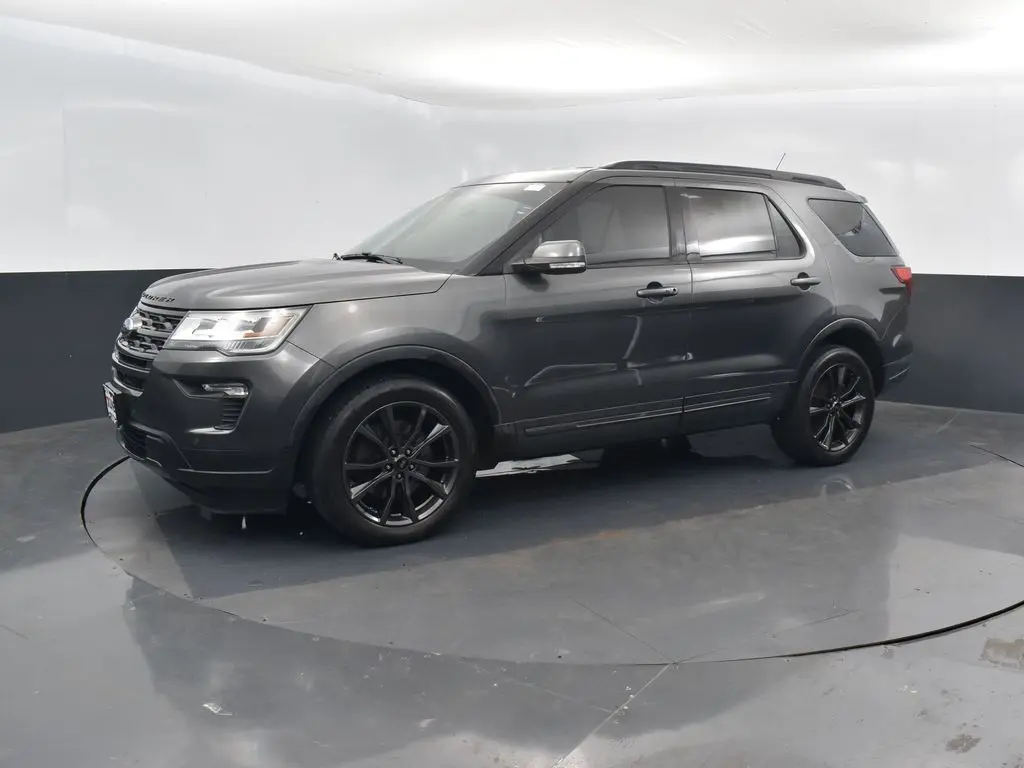2018 Ford Explorer XLT photo 6
