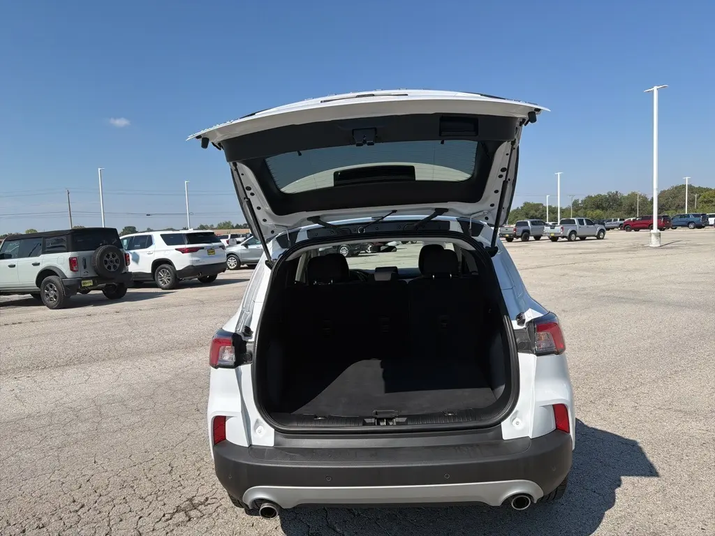 2022 Ford Escape SE photo 7