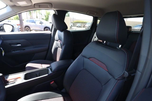 2026 Nissan KICKS SR - Photo 15