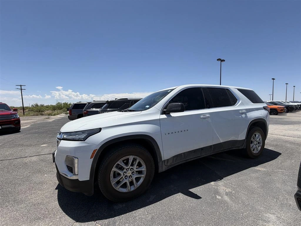 2023 Chevrolet Traverse FWD LS's photo