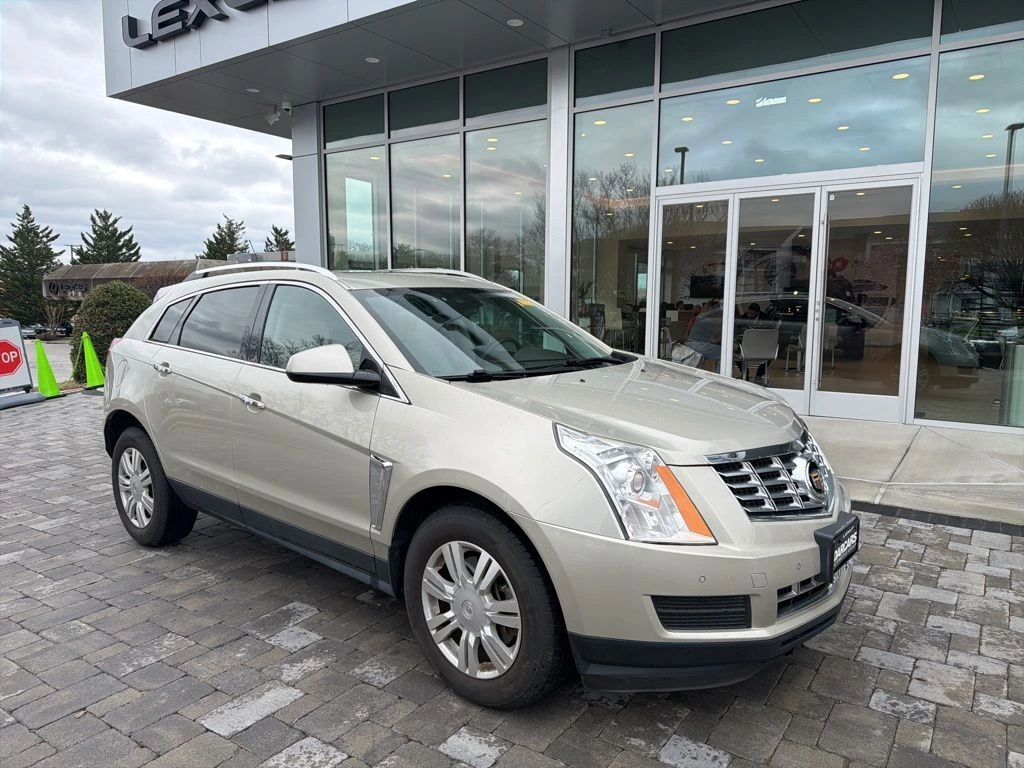 Used 2016 Cadillac SRX Luxury Collection with VIN 3GYFNBE35GS562774 for sale in Silver Spring, MD