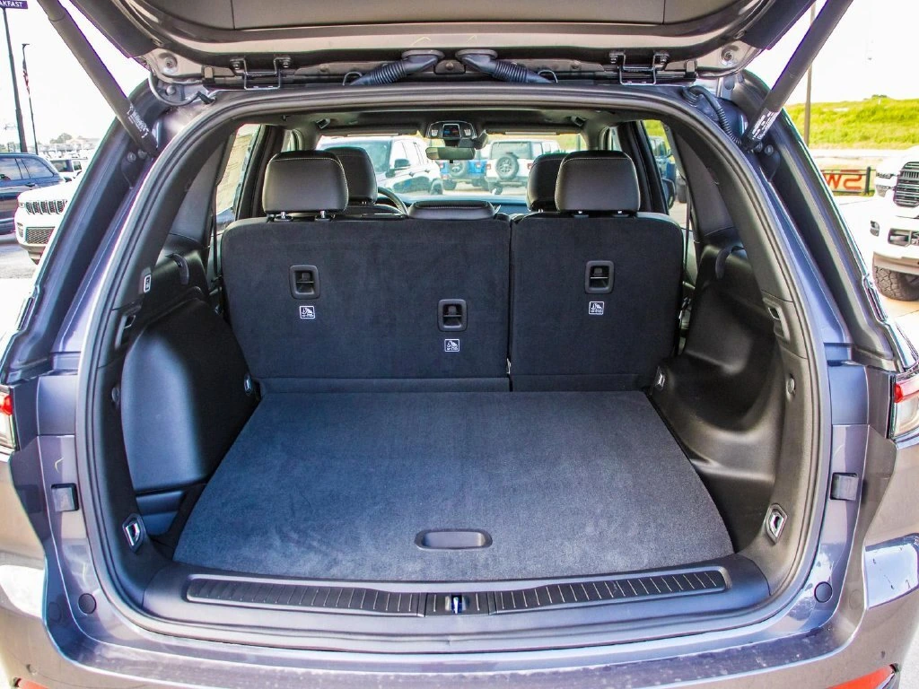 2025 Jeep Grand Cherokee Altitude - Photo 11