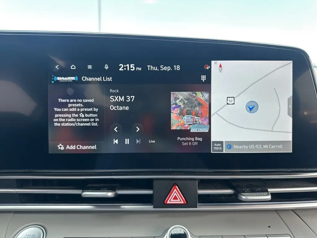 2024 Hyundai Elantra SEL photo 25