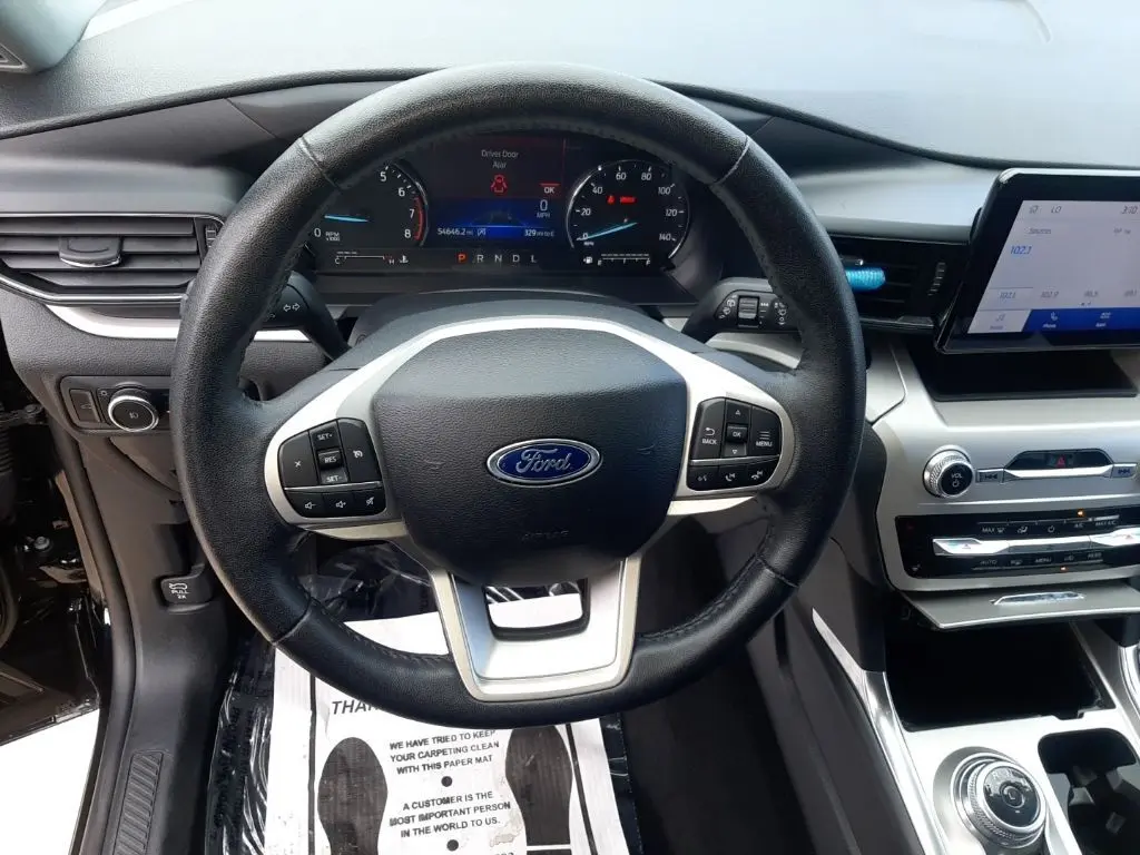 2024 Ford Explorer XLT photo 12