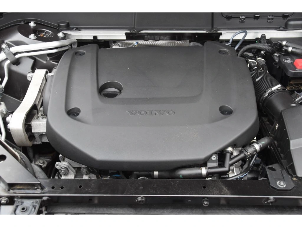 2022 Volvo - image 26