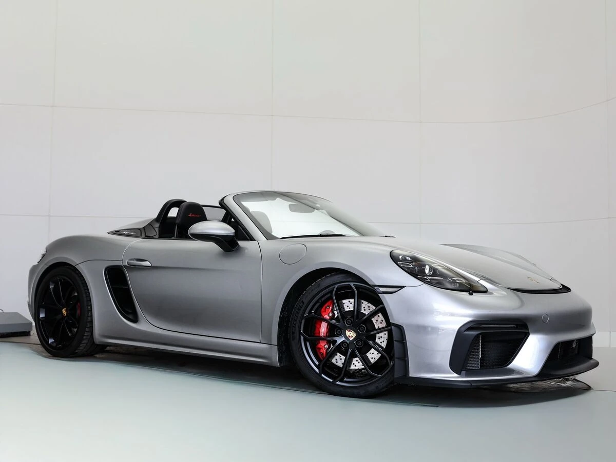 2022 Porsche 718