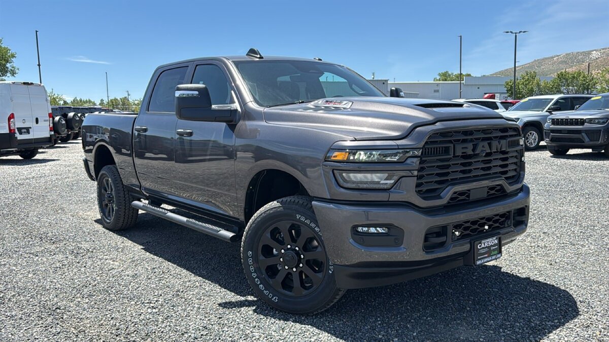 2026 Ram 2500 Black Express 4x4 Crew Cab 6'4 Box