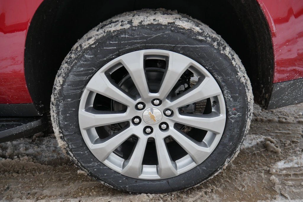 2026 Chevrolet Suburban Premier - Photo 36