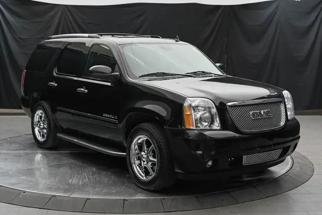 Used 2009 GMC Yukon Denali with VIN 1GKFK032X9R212905 for sale in Murray, UT
