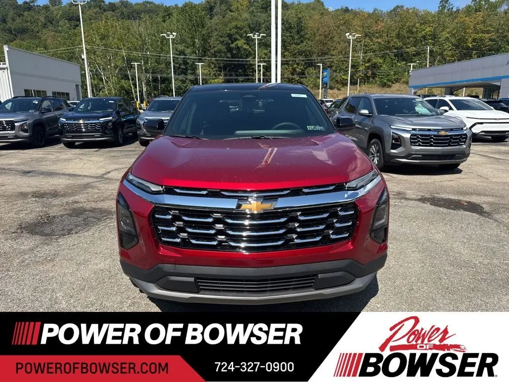 2026 Chevrolet Equinox LT photo 2
