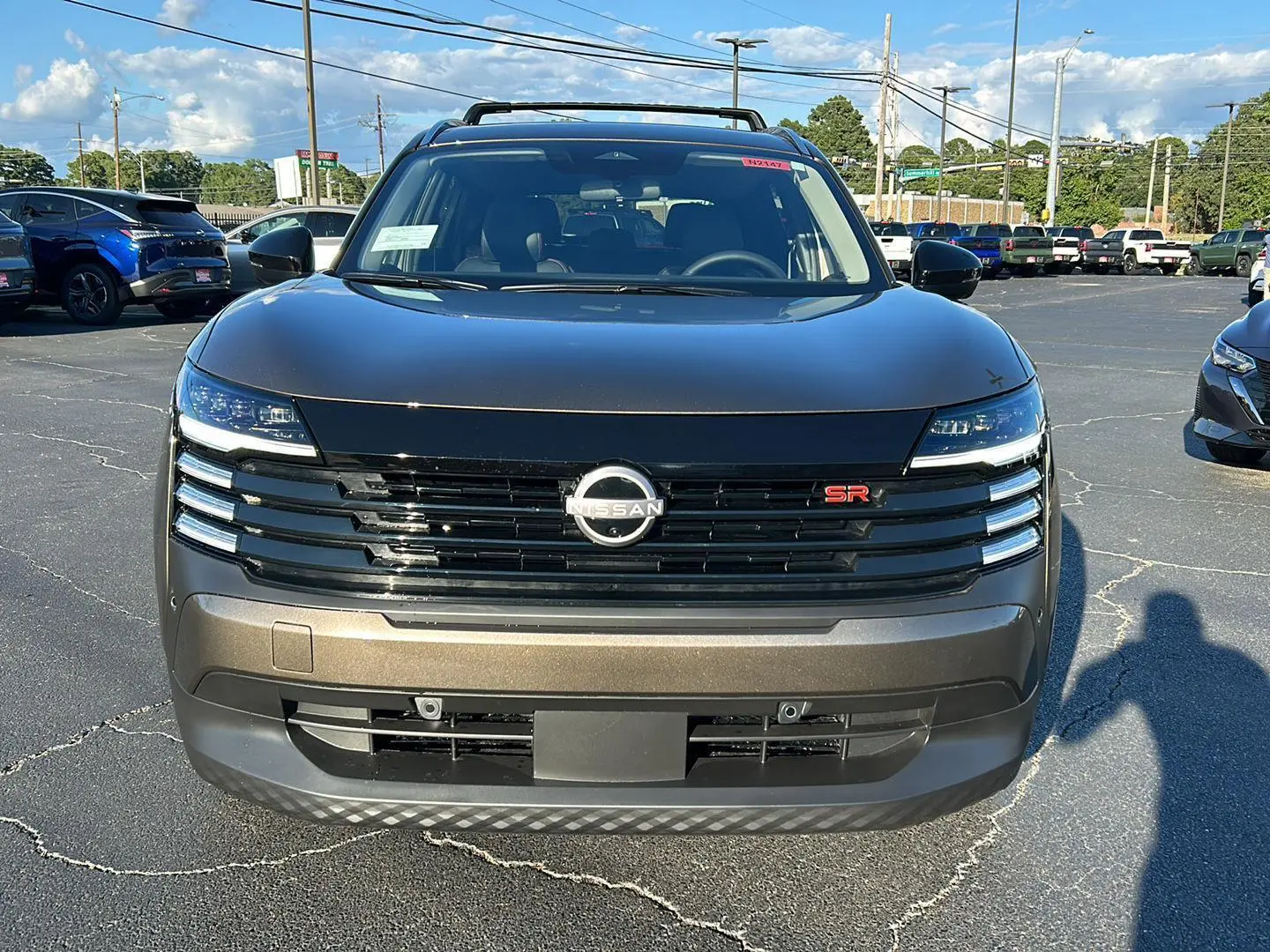 2026 Nissan Kicks SR photo 2