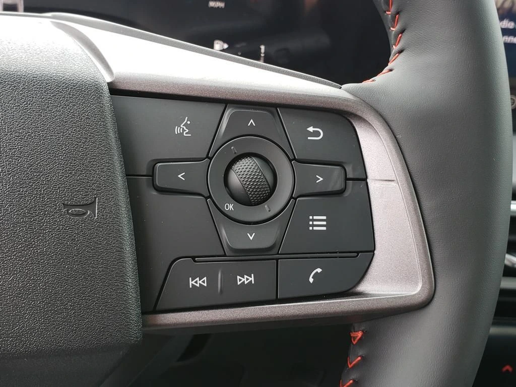 2026 Nissan Sentra SR - Photo 22