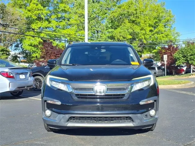 Used 2019 Honda Pilot Touring with VIN 5FNYF5H68KB002610 for sale in Charlotte, NC