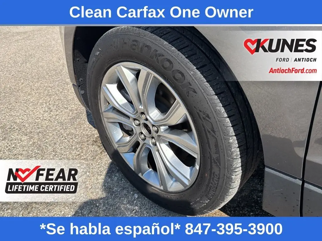 2024 Ford Edge Titanium photo 9