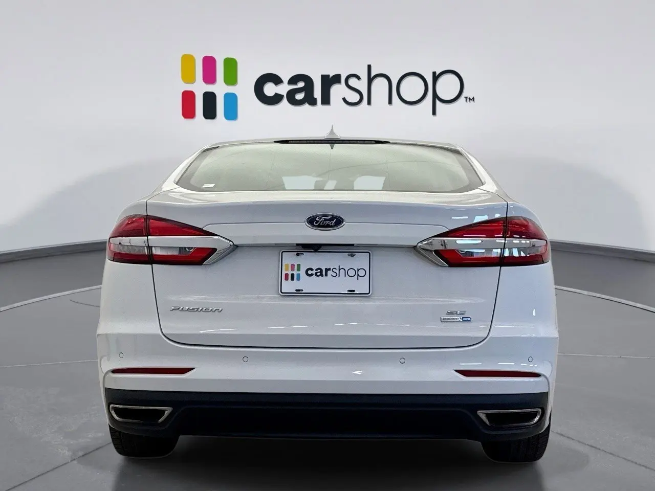 2019 Ford Fusion SE photo 3