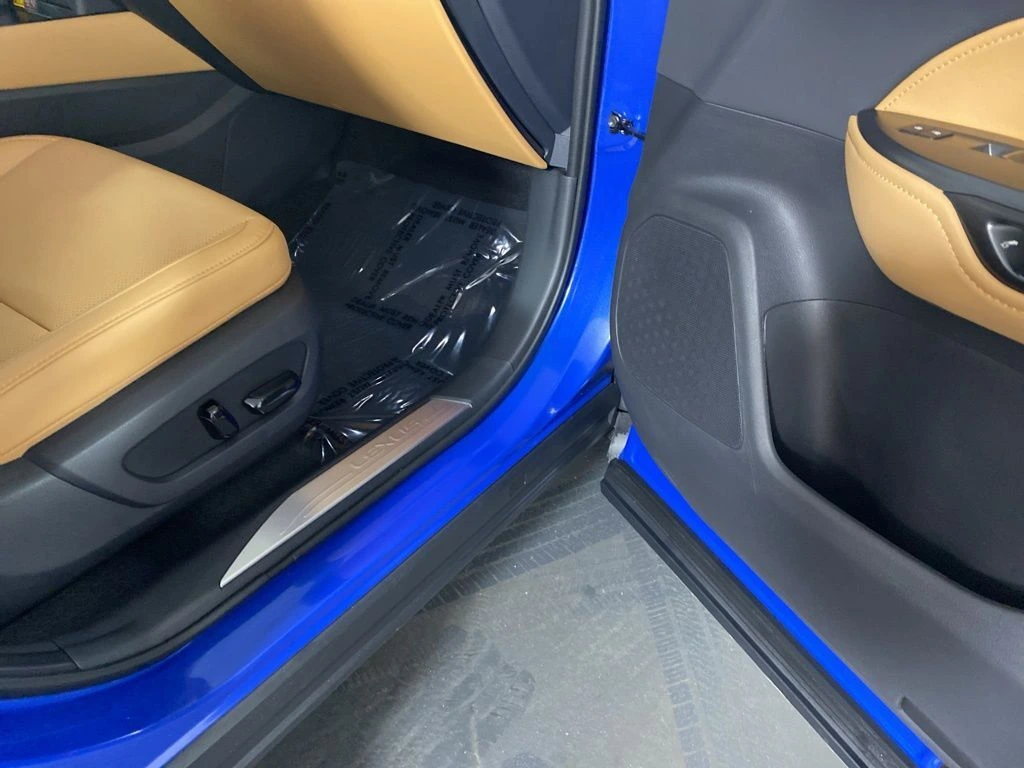 2026 Lexus NX 350 - Photo 32