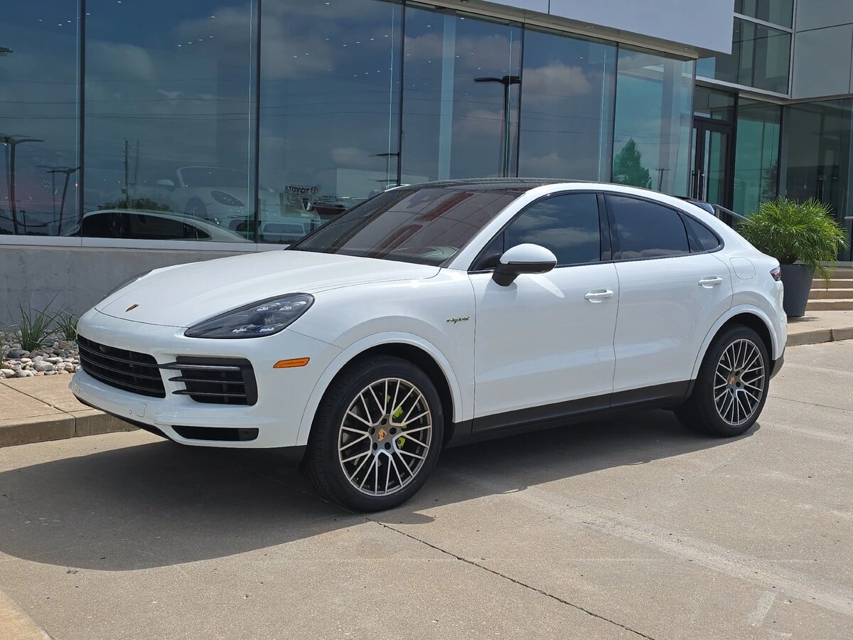 2023 Porsche Cayenne Coupe