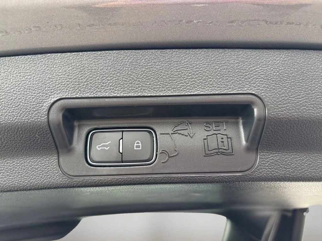 2025 Ford Explorer ST-LINE - Photo 15
