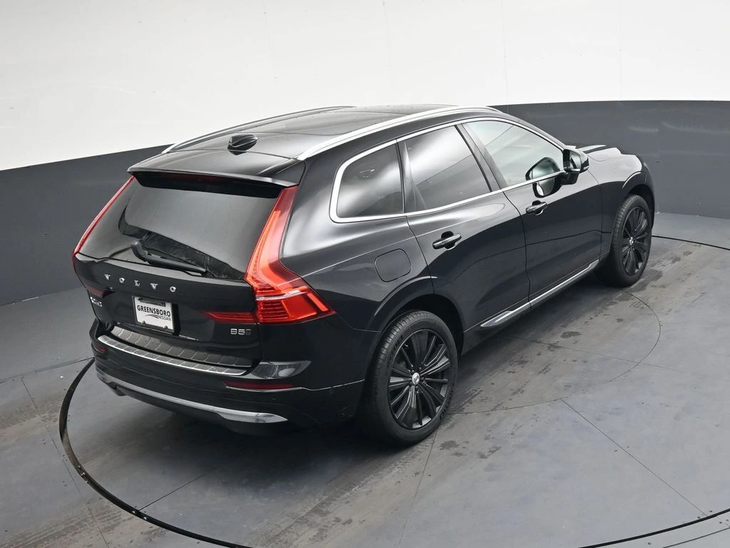 2022 Volvo - image 25
