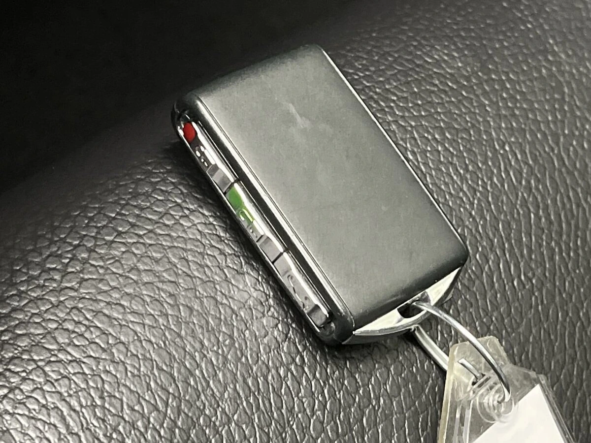 2024 Volvo - image 26