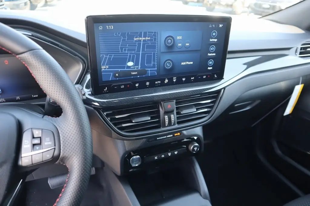 2026 Ford Escape ST-Line photo 4