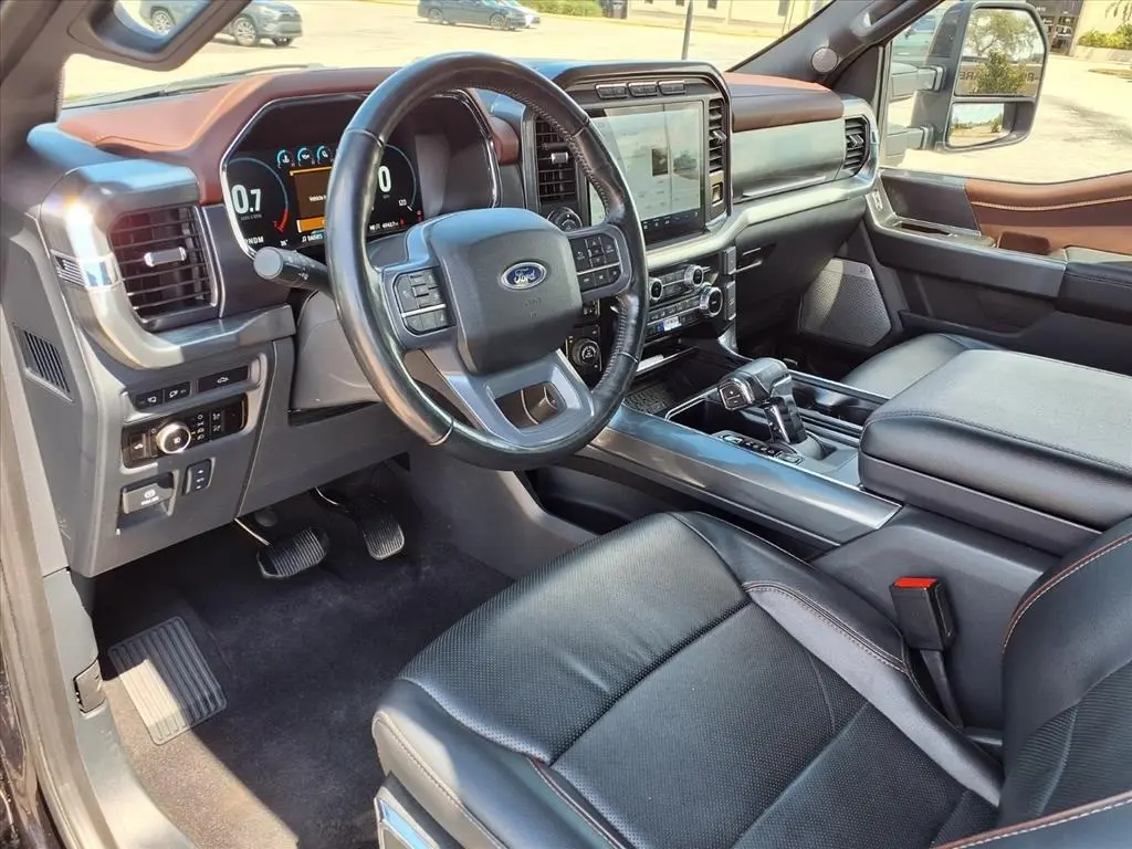 2023 Ford F-150 Lariat photo 22