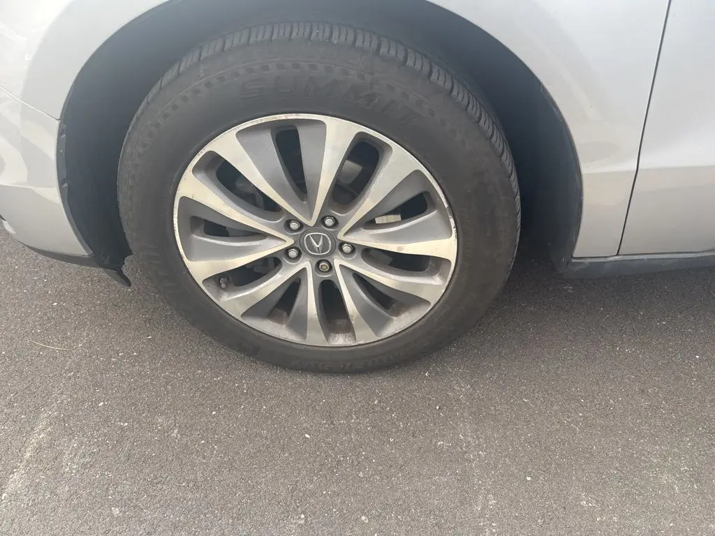 2015 Acura MDX Technology SH-AWD photo 3