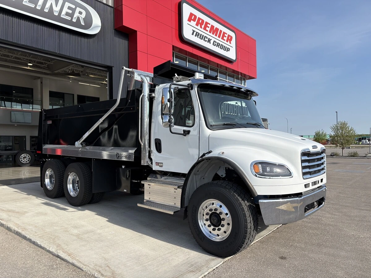 2027 Freightliner M2 106 — photo 3