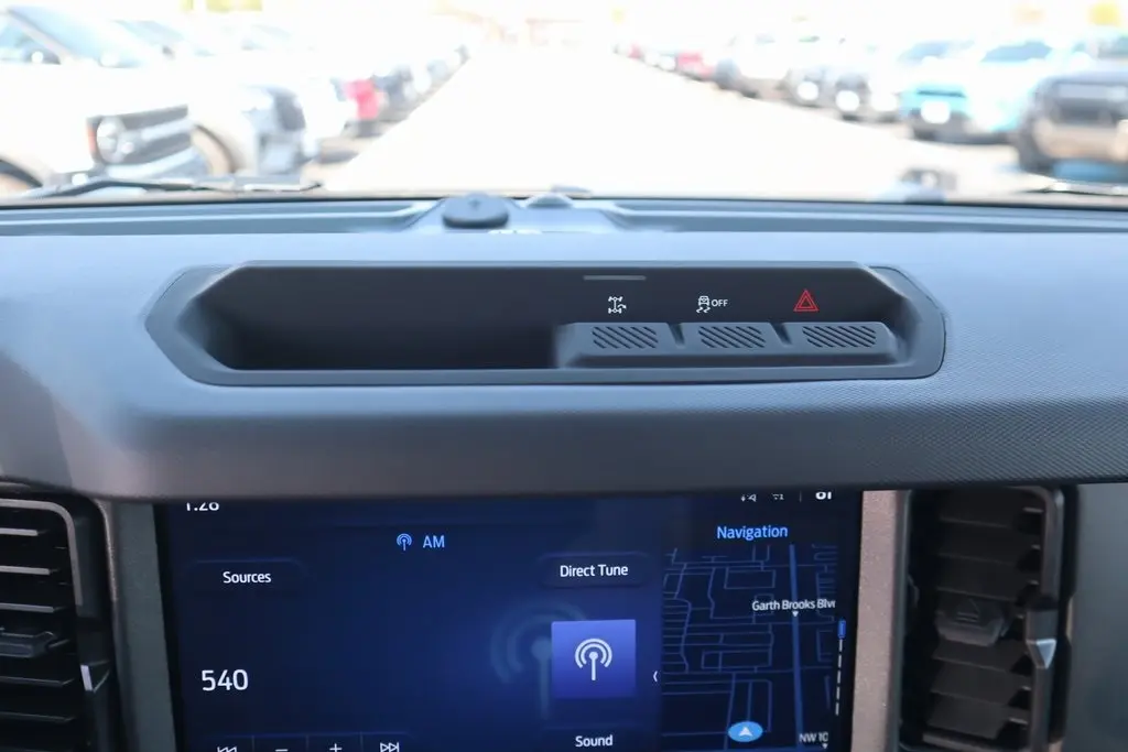 2025 Ford Bronco Big Bend photo 8