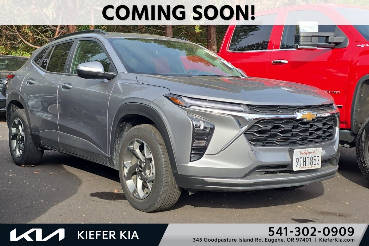 2025 Chevrolet Trax LT