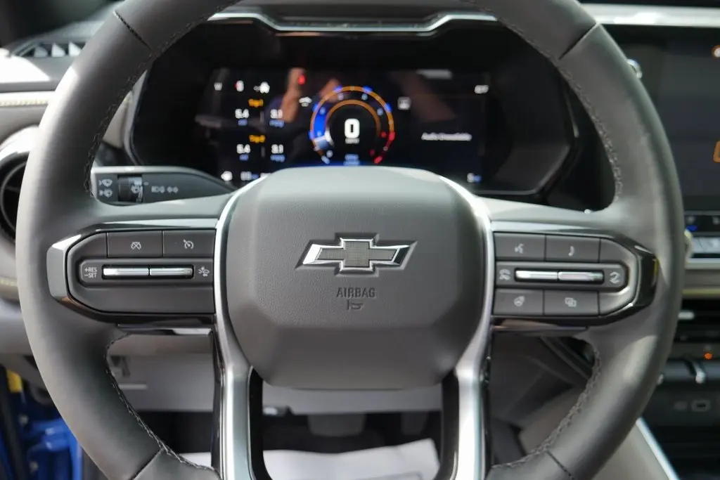 2026 Chevrolet Colorado ZR2 photo 12