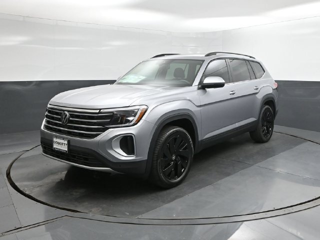 2026 Volkswagen Atlas SE w/Technology