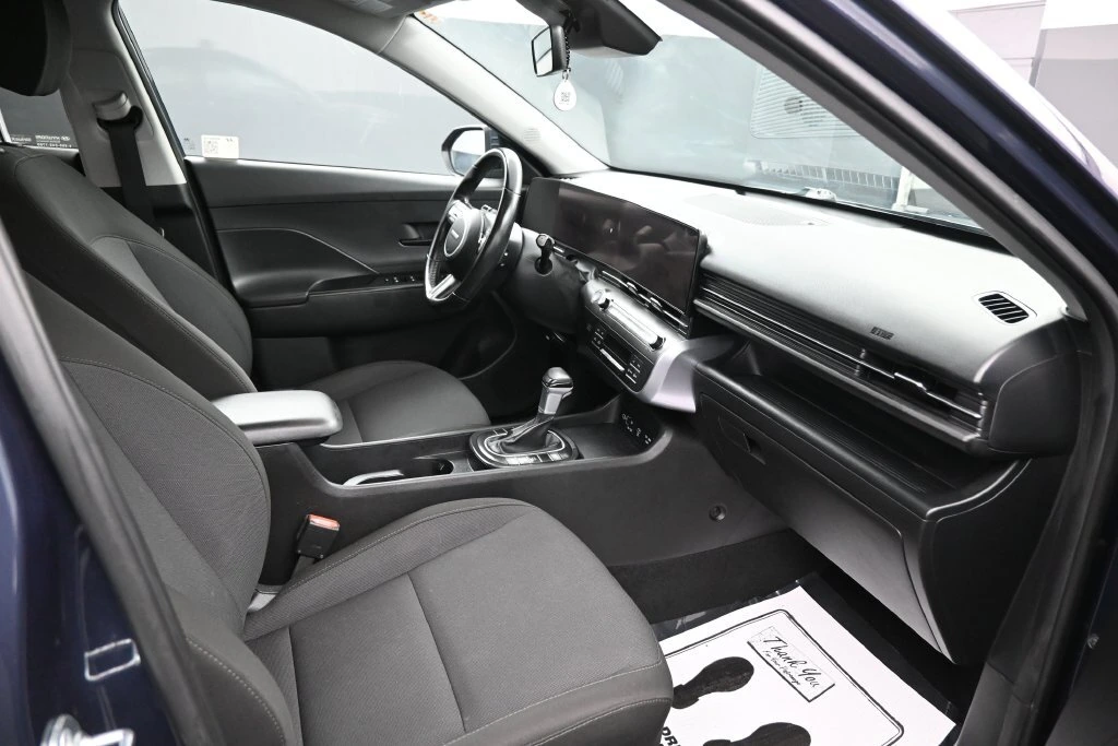 2025 Hyundai Kona SEL - Photo 29