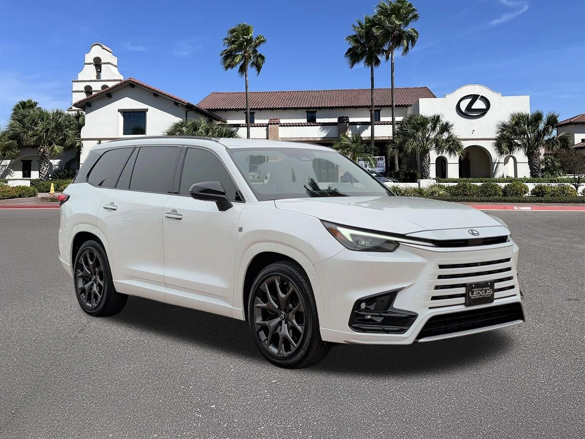 2025 Lexus TX 500h 500h F Sport Premium's photo