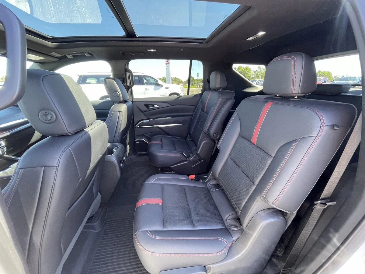 2025 Chevrolet Traverse RS - Photo 14