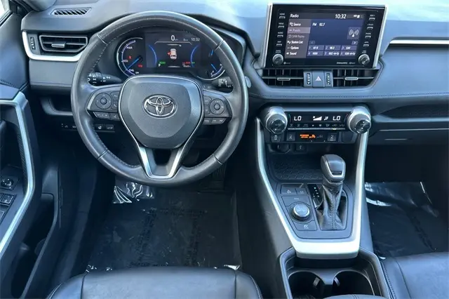 2021 Toyota RAV4 Hybrid XSE photo 9
