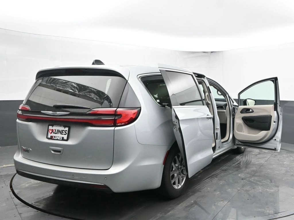 2024 Chrysler Pacifica Touring L - Photo 58