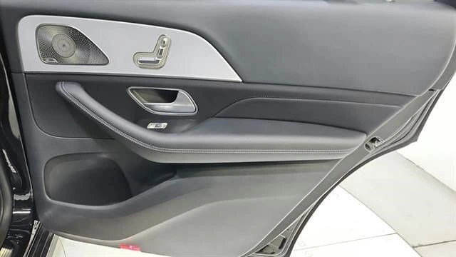2026 Mercedes-Benz GLS 36