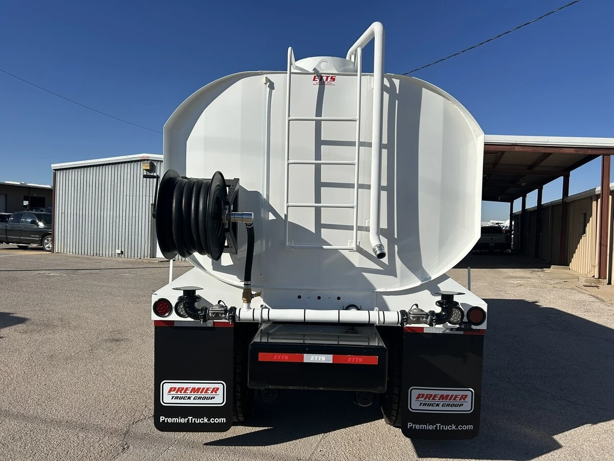 2027 Freightliner M2 106 — photo 4