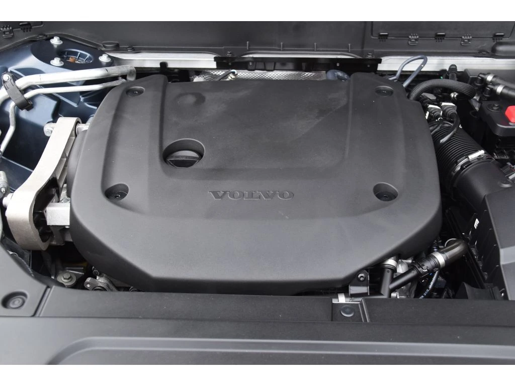 2023 Volvo - image 27